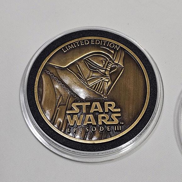 Other - Vintage Star Wars Episode 3 Limited Edition Commemorative Coin in Case